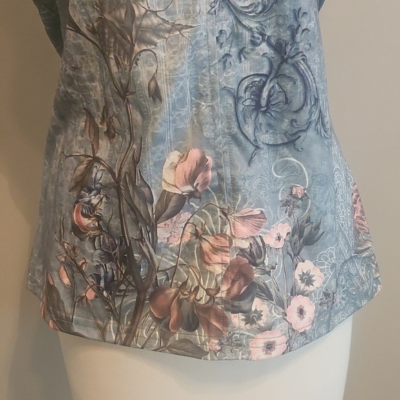 Groovy Tank! Versatile Styles! - Picture 2 of 7